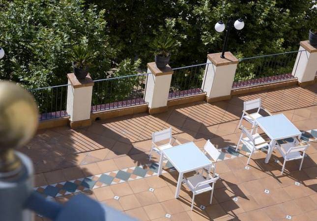 Espaciosas habitaciones en Hotel Balneario Termas Victoria. El entorno más romántico con los mejores precios de Barcelona